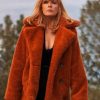 Yellowstone-Beth-Dutton-Orange-Fur-Coat-2