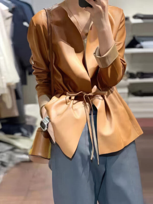 Women’s Sepia Brown Round Neck Casual European Streetwear Pleated Simple Classic Leather Coat